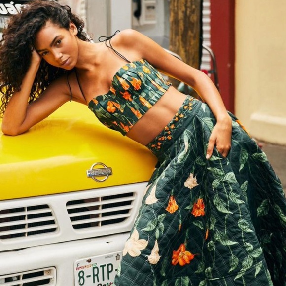 Agua by Agua Bendita Moringa Green Sabanero Nocturno' Crop Top - Picture 5 of 12